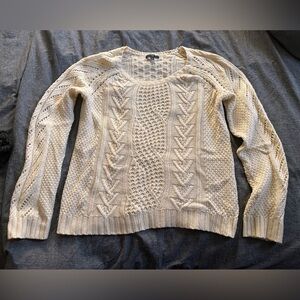 Gap cable knit woman cream sweater. Size M